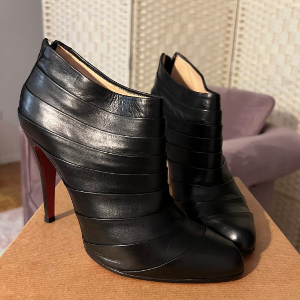 Christian Louboutin | Black Pleated Leather Orniron 100 Ankle Boots | EU 39